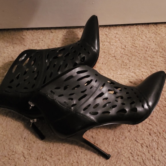 Nine West Stiletto Booties - Picture 4 of 4